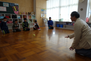 日坂小　ボール遊び