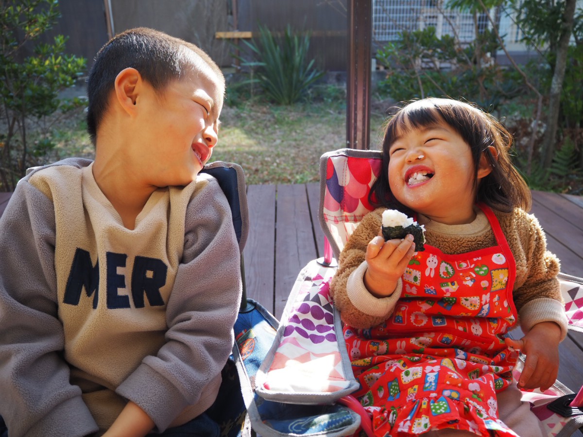 「小春日和のアウトドアランチ」  まりも