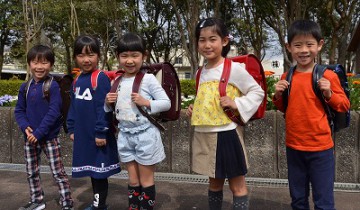 「ピカピカのいちねんせい」 たけらふ